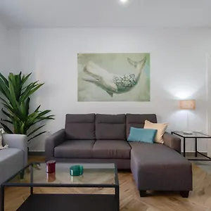 https://mareas-family-home-by-cadiz4rentals.hotelsincadiz.net